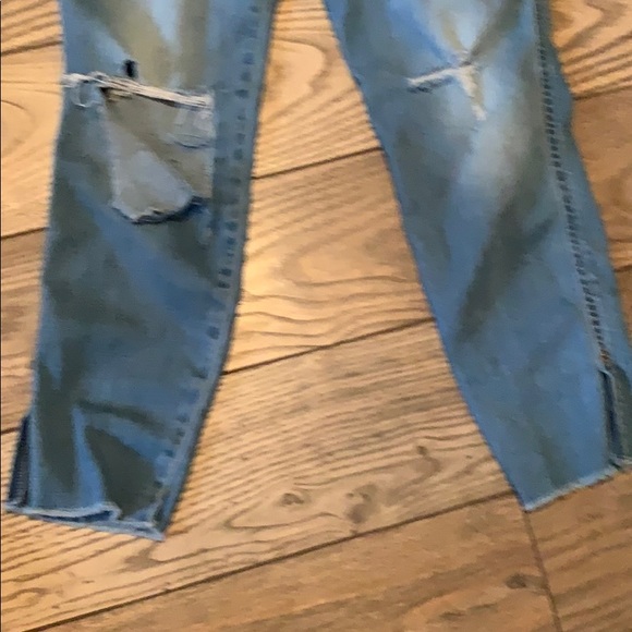 Sneak Peak Low Rise Distressed Jeans - Picture 4 of 8